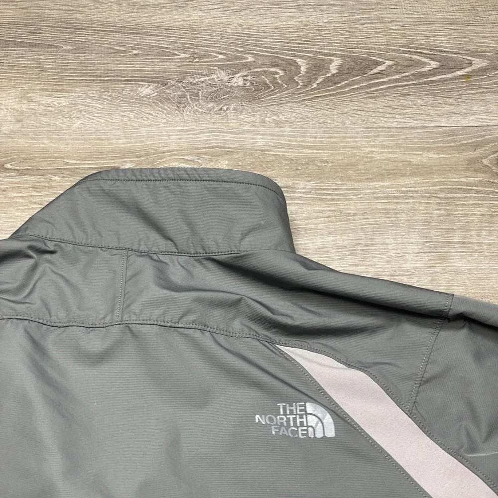 The North Face Windbreaker Jacket Mens XL Grey Colorblock‎ Full Zip Hiking